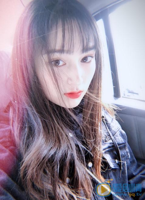 黄昊月生活照 黄昊月高清写真_黄昊月高清剧照