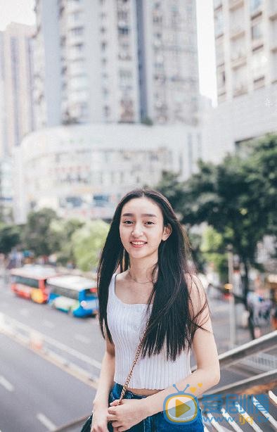 黄昊月制服写真 黄昊月高清写真_黄昊月高清剧照