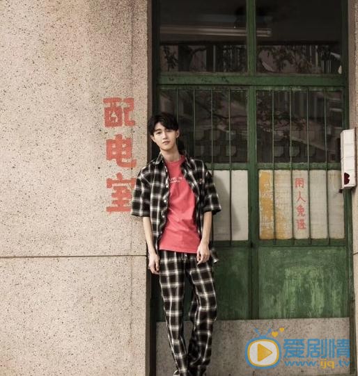 李明源帅气写真 李明源高清写真_李明源高清剧照