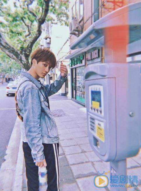 左其铂青春写真 左其铂高清写真_左其铂高清剧照