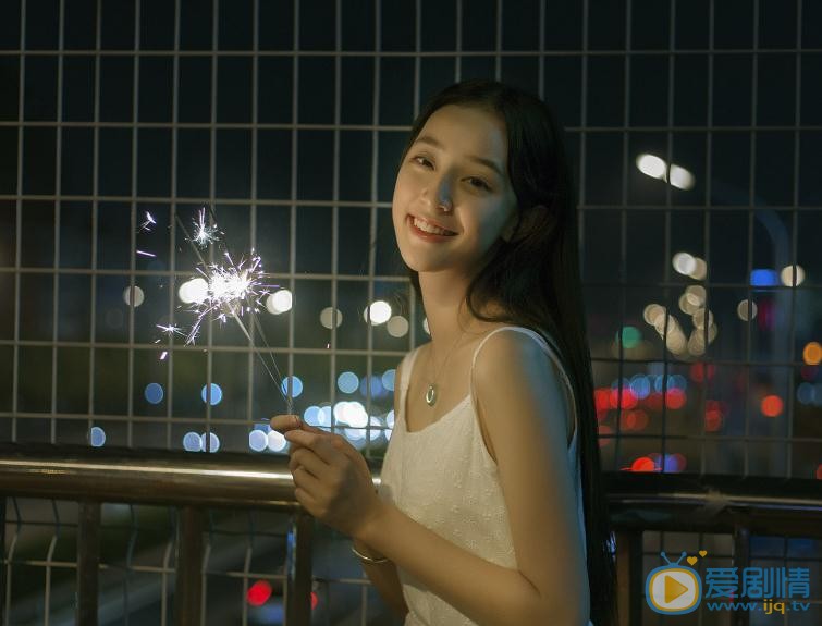 龚婉怡烟花写真 龚婉怡高清写真_龚婉怡高清剧照