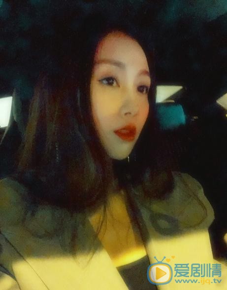 石洋子生活照 石洋子高清写真_石洋子高清剧照