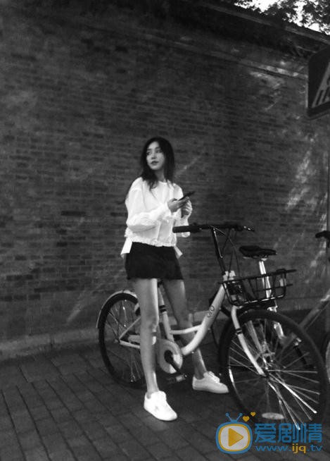 石洋子生活照 石洋子高清写真_石洋子高清剧照