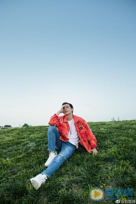 刘智扬时尚街拍 刘智扬高清写真_刘智扬高清剧照
