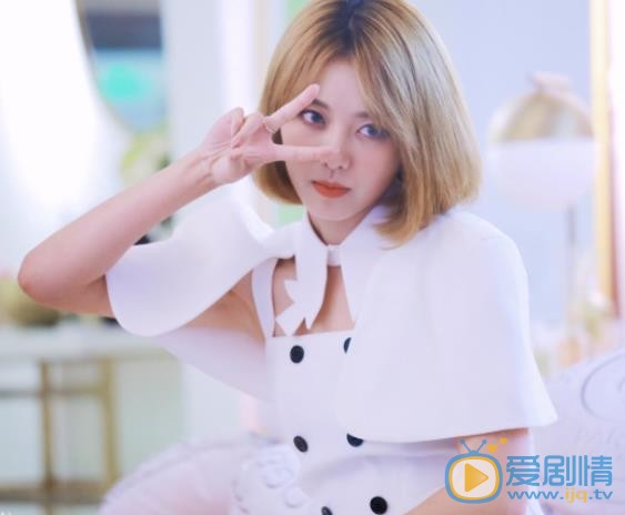 刘人语舞蹈照 刘人语高清写真_刘人语高清剧照