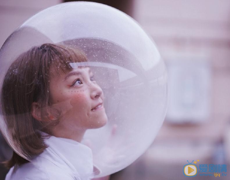 曦子搞怪写真 曦子高清写真_曦子高清剧照
