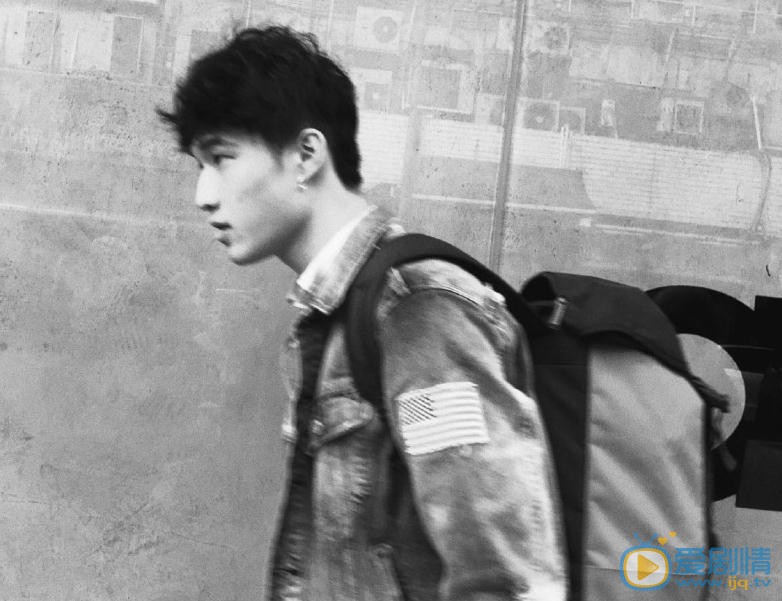 龚锐街拍写真 龚锐高清写真_龚锐高清剧照