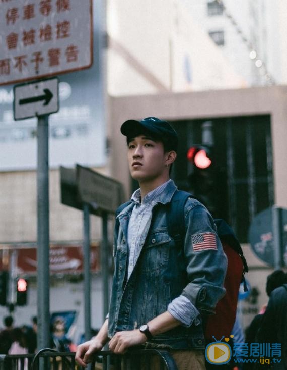龚锐街拍写真 龚锐高清写真_龚锐高清剧照