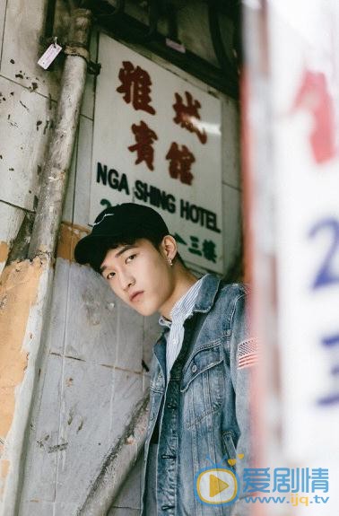 龚锐街拍写真 龚锐高清写真_龚锐高清剧照
