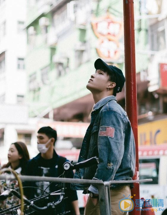 龚锐街拍写真 龚锐高清写真_龚锐高清剧照