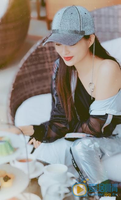 胡龄萌时尚写真 胡龄萌高清写真_胡龄萌高清剧照