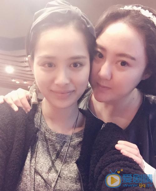 胡龄萌与人合照 胡龄萌高清写真_胡龄萌高清剧照