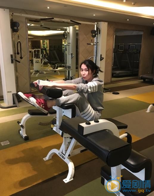 陈丽娜运动健身照 陈丽娜高清写真_陈丽娜高清剧照