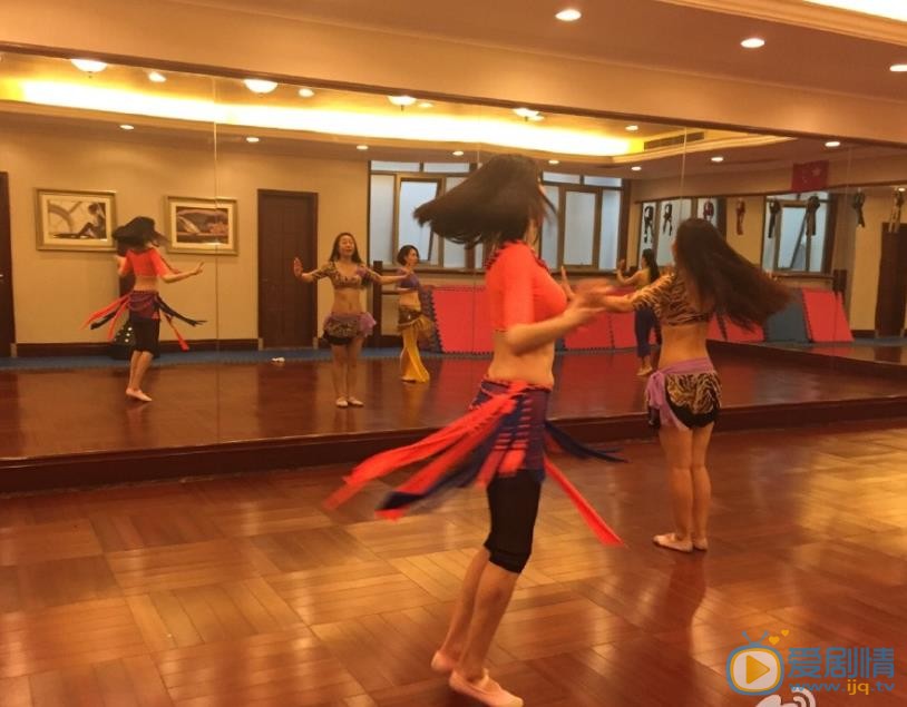 陈丽娜运动健身照 陈丽娜高清写真_陈丽娜高清剧照