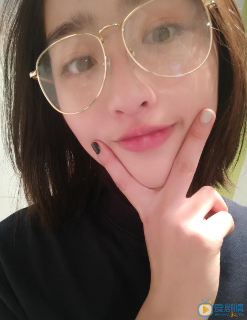 邓恩熙自拍照 邓恩熙高清写真_邓恩熙高清剧照