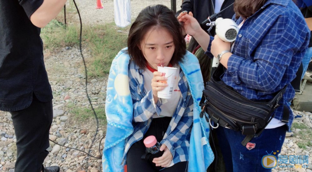 邓恩熙剧场照 邓恩熙高清写真_邓恩熙高清剧照