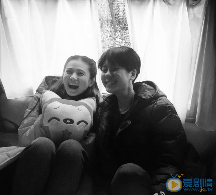 姜珮瑶朋友合照 姜珮瑶高清写真_姜珮瑶高清剧照