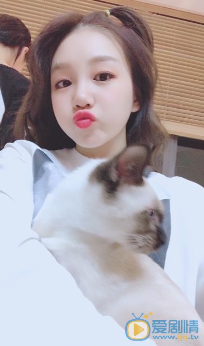 徐梦洁自拍照 徐梦洁高清写真_徐梦洁高清剧照