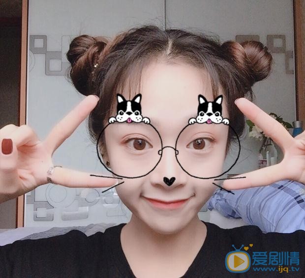 依莎可爱照 依莎高清写真_依莎高清剧照