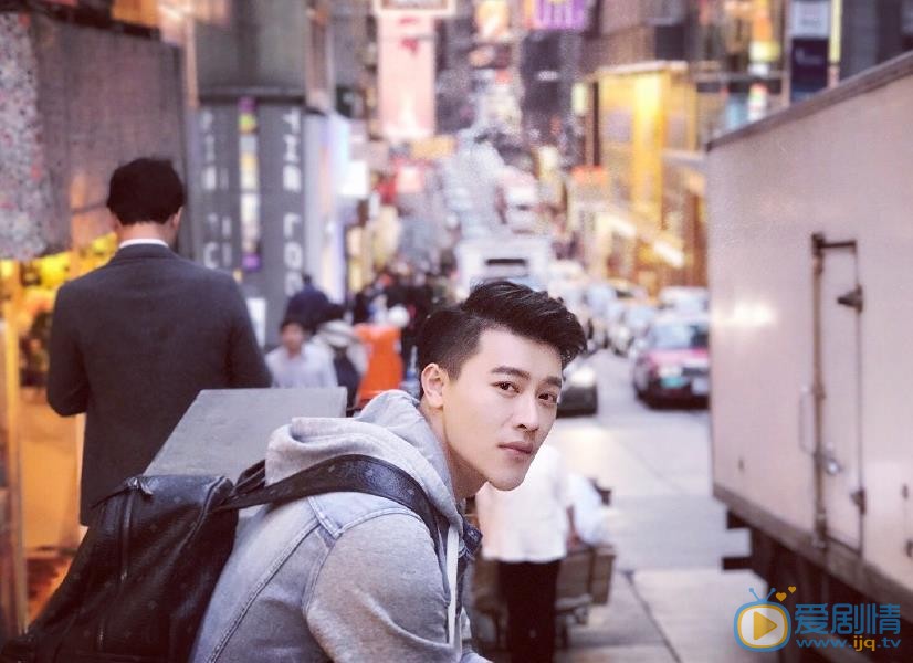 郑棠元时尚街拍 郑棠元高清写真_郑棠元高清剧照