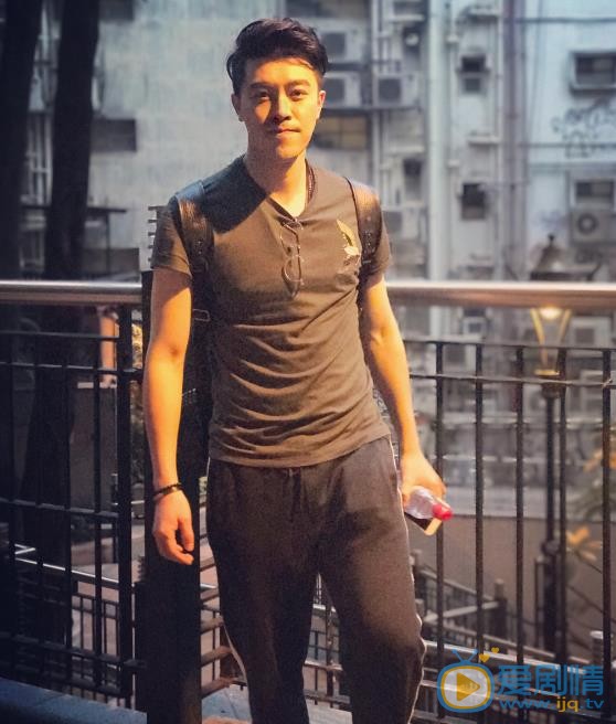 郑棠元时尚街拍 郑棠元高清写真_郑棠元高清剧照