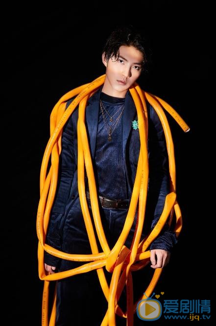 徐鹤尼时尚写真 徐鹤尼高清写真_徐鹤尼高清剧照