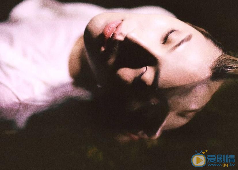 徐鹤尼白色写真 徐鹤尼高清写真_徐鹤尼高清剧照