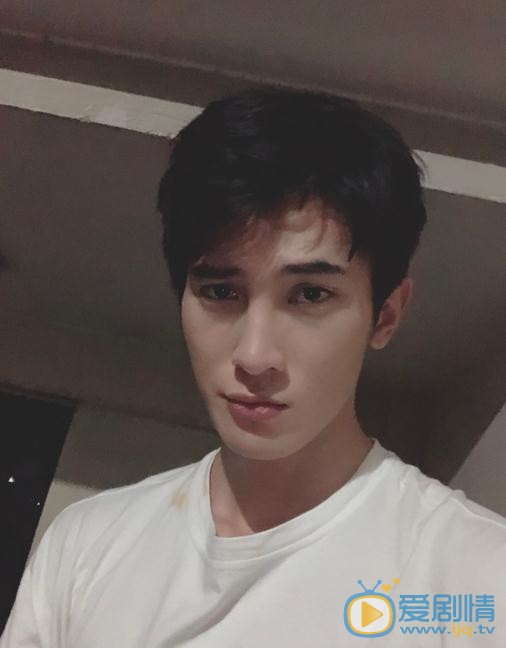 李向哲生活照 李向哲高清写真_李向哲高清剧照