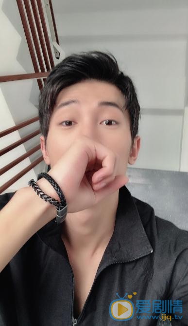 李向哲生活照 李向哲高清写真_李向哲高清剧照