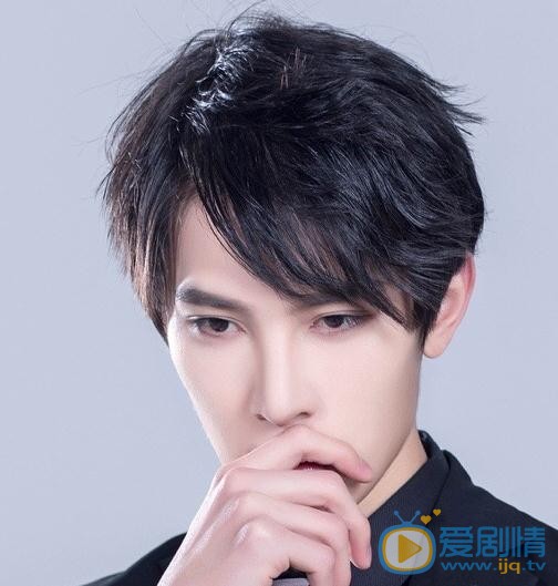 李向哲西装写真 李向哲高清写真_李向哲高清剧照