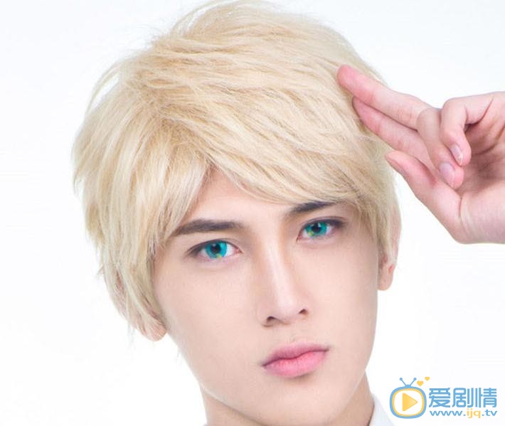 李向哲白色写真 李向哲高清写真_李向哲高清剧照