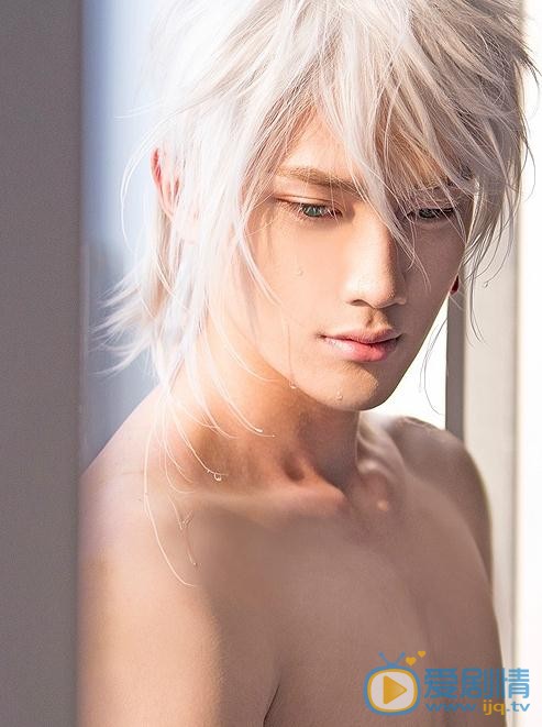 李向哲性感写真 李向哲高清写真_李向哲高清剧照
