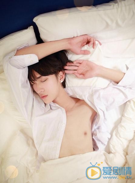 李向哲性感写真 李向哲高清写真_李向哲高清剧照