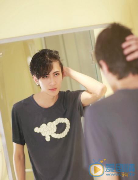 李向哲性感写真 李向哲高清写真_李向哲高清剧照
