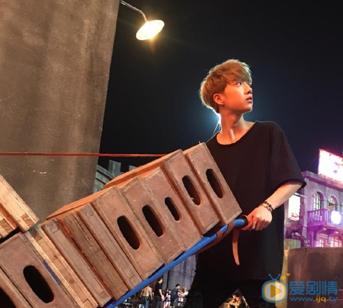 吕绍聪生活照 吕绍聪高清写真_吕绍聪高清剧照