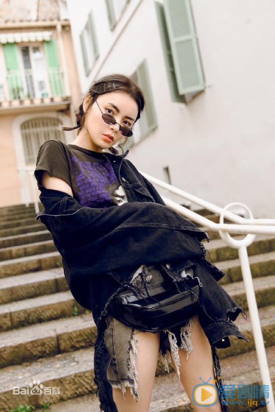 赵宇彤户外街拍 赵宇彤高清写真_赵宇彤高清剧照