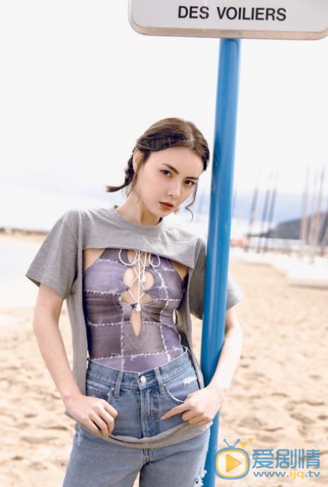 赵宇彤户外街拍 赵宇彤高清写真_赵宇彤高清剧照