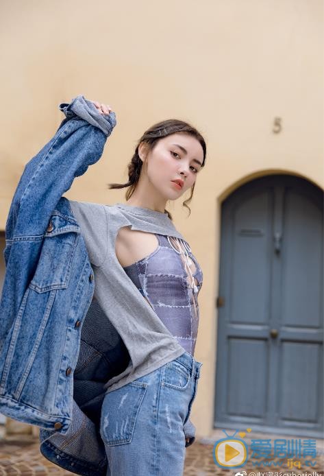 赵宇彤户外街拍 赵宇彤高清写真_赵宇彤高清剧照