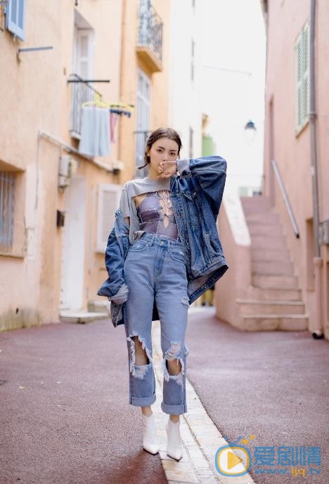 赵宇彤户外街拍 赵宇彤高清写真_赵宇彤高清剧照