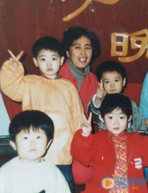 杨昊铭儿童照 杨昊铭高清写真_杨昊铭高清剧照