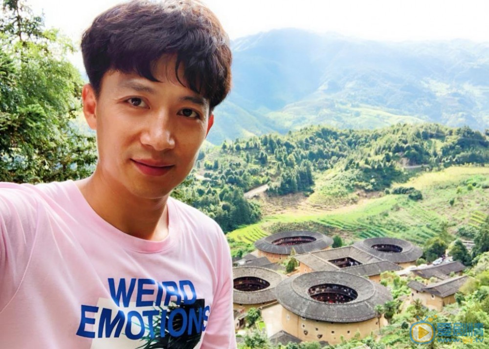 李智游玩照 李智游玩照
