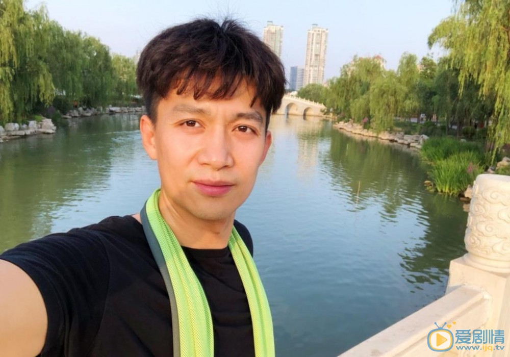 李智游玩照 李智游玩照