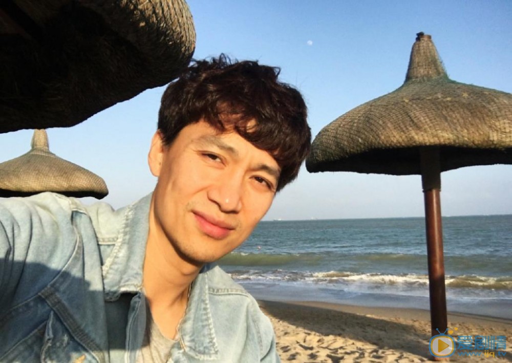 李智游玩照 李智游玩照