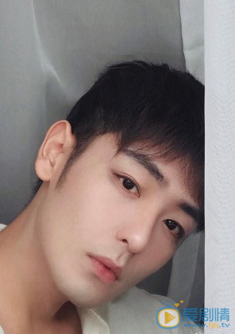 向昊生活照