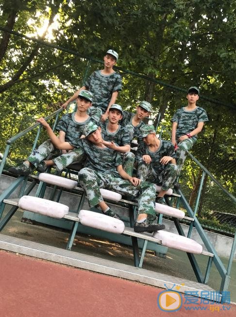 樊治欣军训照 樊治欣高清写真_樊治欣高清剧照