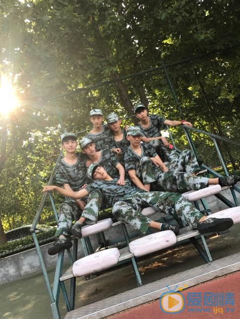 樊治欣军训照 樊治欣高清写真_樊治欣高清剧照