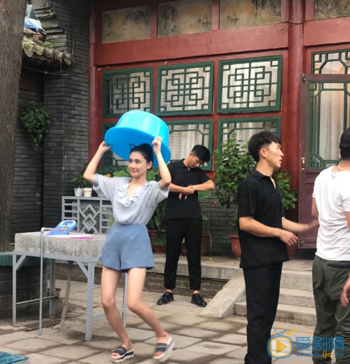 严米拉现场照 严米拉高清写真_严米拉高清剧照