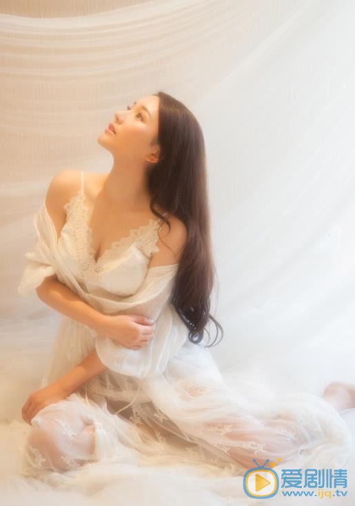 严米拉唯美写真