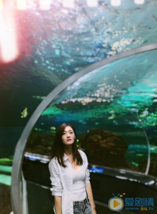 于婷婷海洋馆照 于婷婷高清写真_于婷婷高清剧照