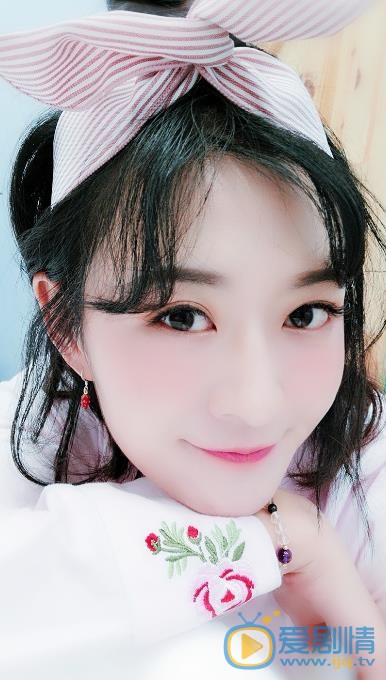 于婷婷自拍照 于婷婷高清写真_于婷婷高清剧照
